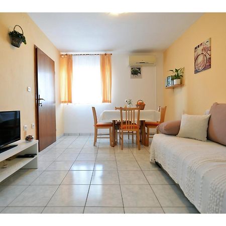 Apartments Kostelic Murter Luaran gambar