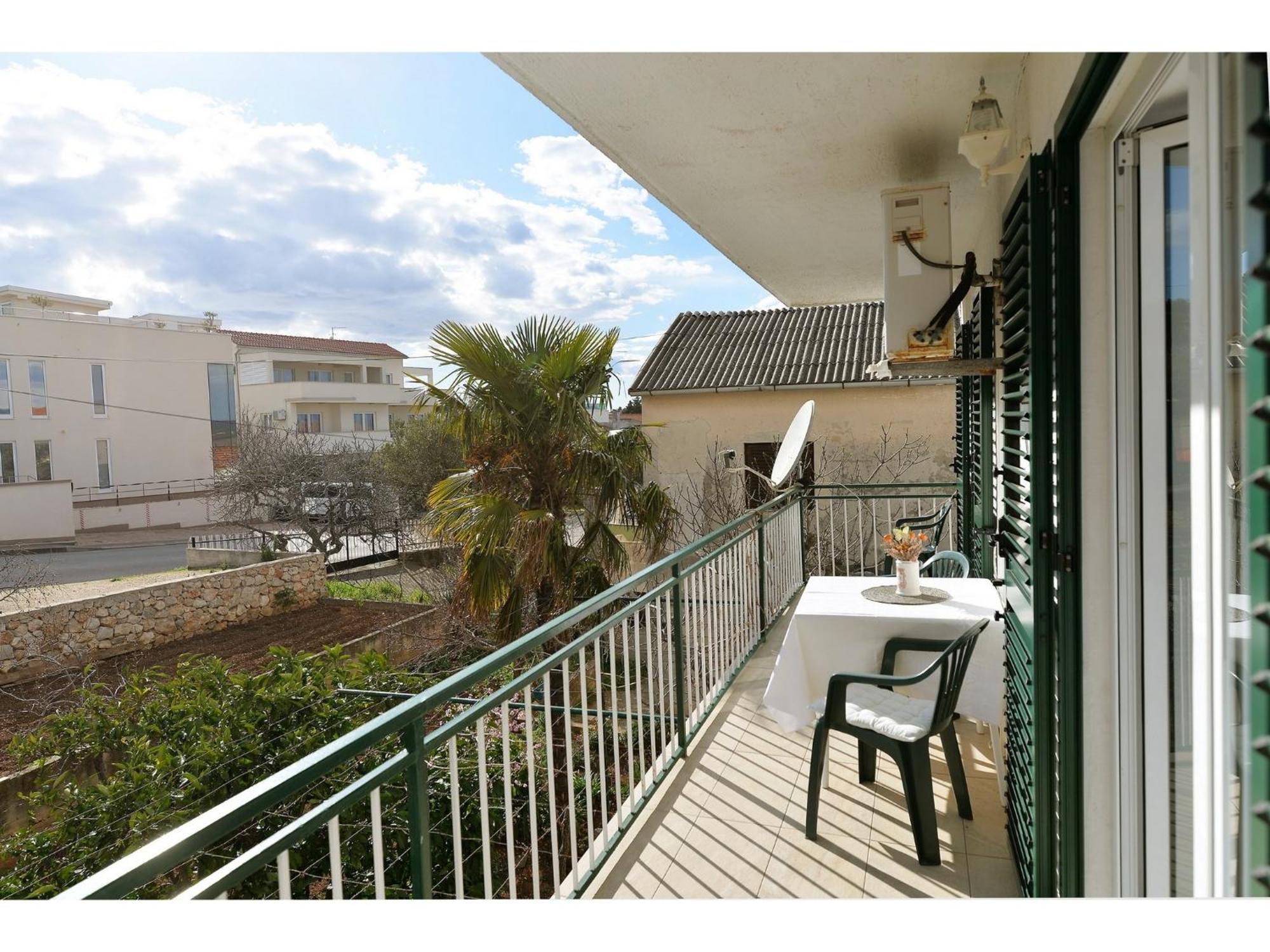 Apartments Kostelic Murter Bilik gambar