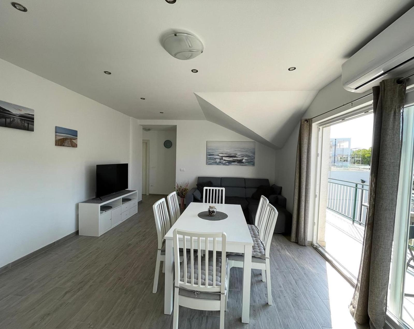 Apartments Kostelic Murter Luaran gambar