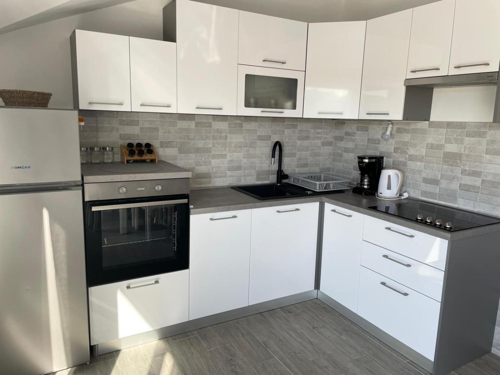 Apartments Kostelic Murter Bilik gambar
